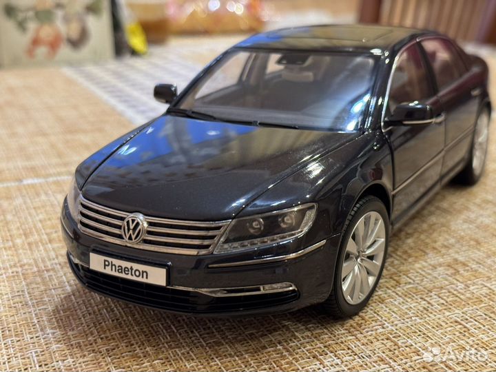 1:18 Volkswagen Phaeton kyosho