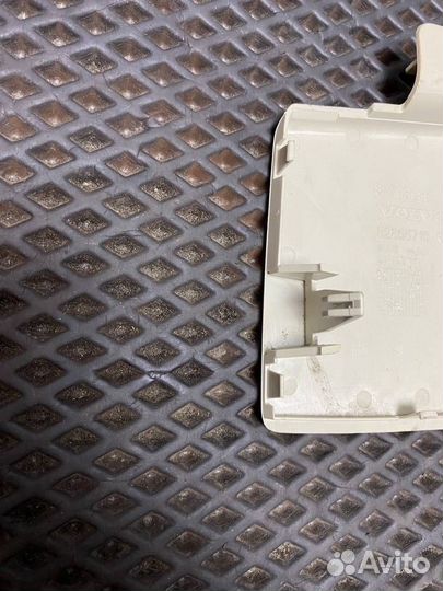 Заглушка Volvo FH4 82865716