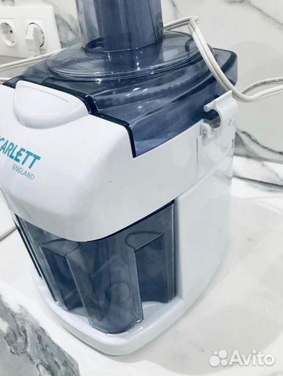 Соковыжималка Scarlett SC-016 England