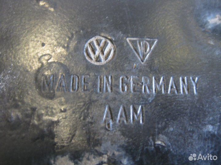 Пыльник тормозного диска передний Volkswagen