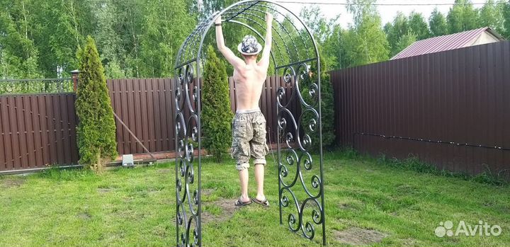 Арка садовая