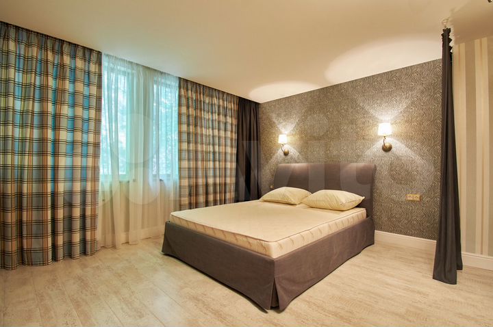 Дом 300 м² на участке 2 сот.