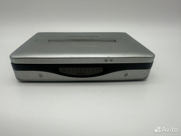 Кассетный плеер sony walkman wm fx571