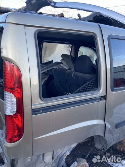 Заднее правое крыло (четверть) fiat doblo