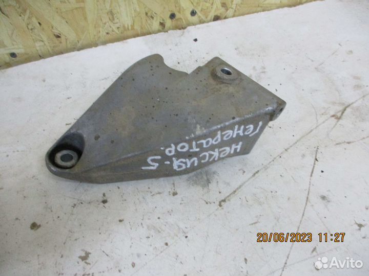 Кронштейн генератора Дэу Нексия n150 (2011)