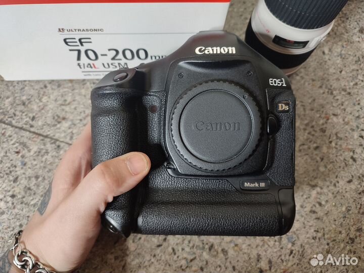 Canon EOS-1Ds Mark III + Canon EF 70-200mm f/4L