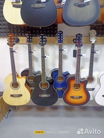 Гитара акустическая