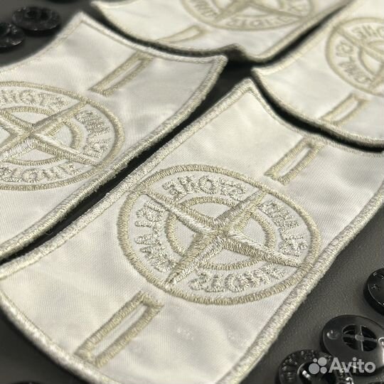 Белый патч Stone island Ghost