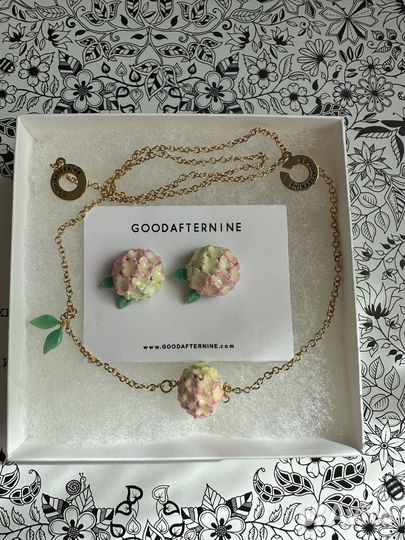 Ожерелье и серьги Goodafternine Гортензия