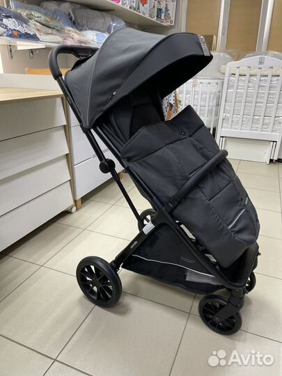 Прогулочная коляска carrello nero