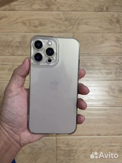 Чехол на iPhone 13 про (внутри xr)