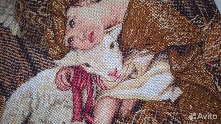 Картина вышитая крестом «Ангел с ягнёнком»