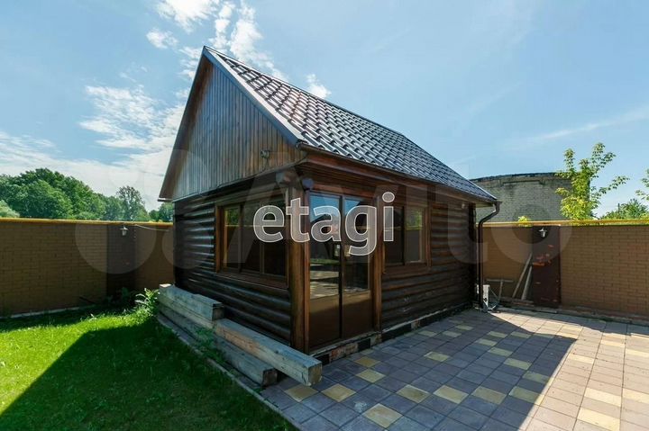 Коттедж 870 м² на участке 22 сот.