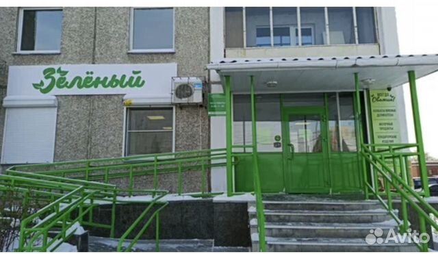 Продавец в продуктовый магазин