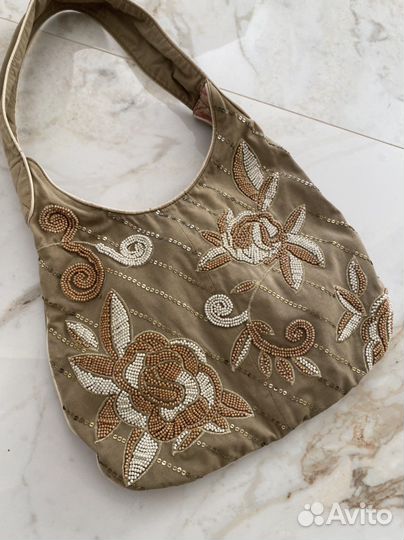 Сумка вышитая бисером
