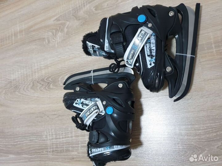 Коньки хоккейные