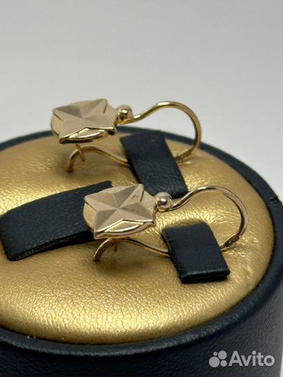 Золотые серьги 583