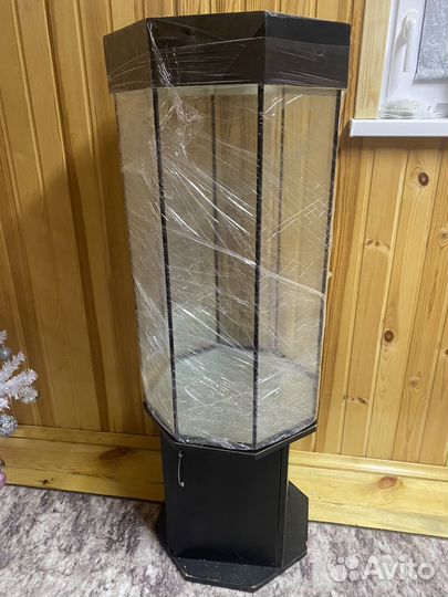 Аквариум с тумбой