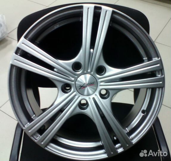 Диск литой Xtrike X-112 6.5x16 5x114.3 ET45 DIA67