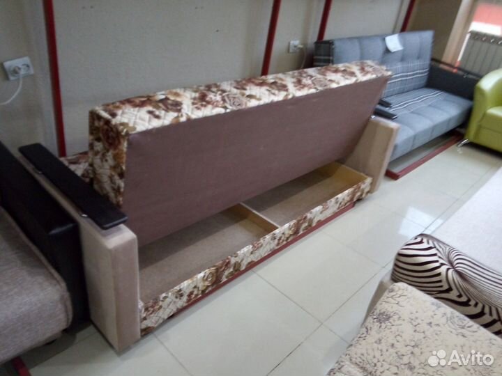 Диван книжка 