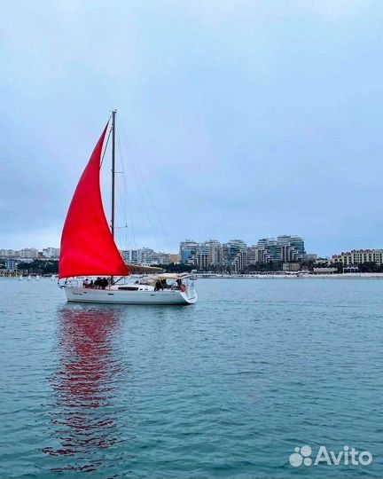 Аренда яхты Алые паруса
