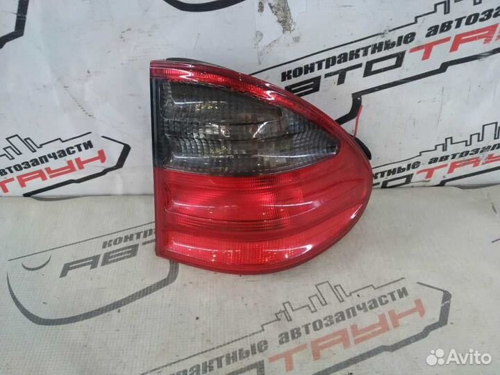 Фонарь mercedes E-class S210 wagon R A2108202264 N