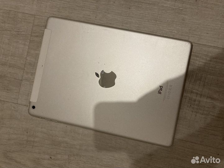 Apple iPad Air 128Gb Wi-Fi + Cellular Silver
