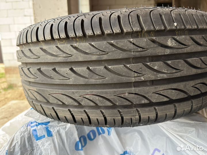 Pirelli P Zero Nero 205/40 R17