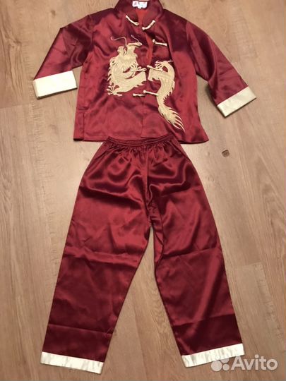 Костюм шёлковый