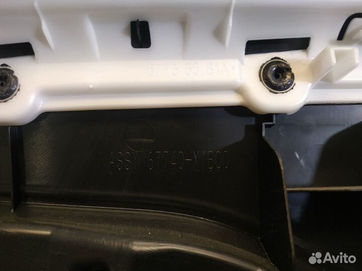 Обшивка двери лев. зад. Lexus NX 300