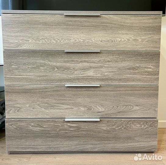 Шкафы и комоды