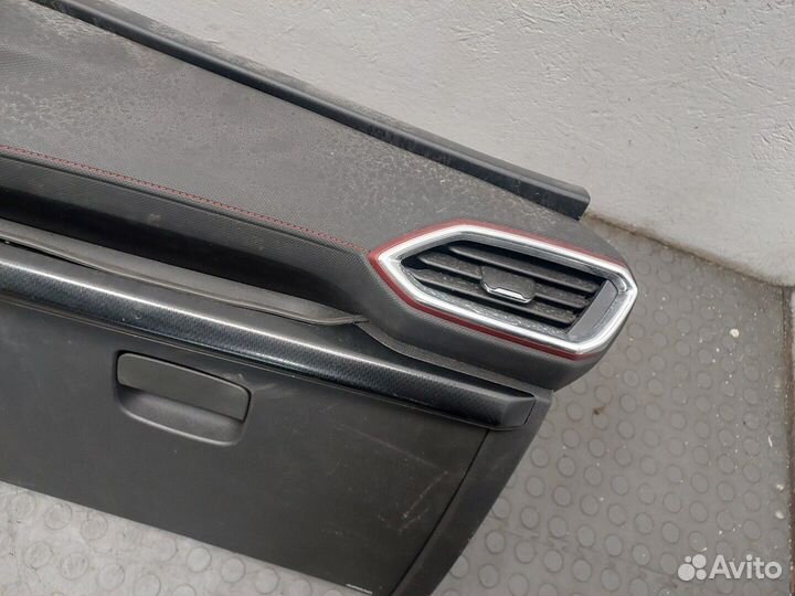 Панель передняя салона Chevrolet Trailblazer