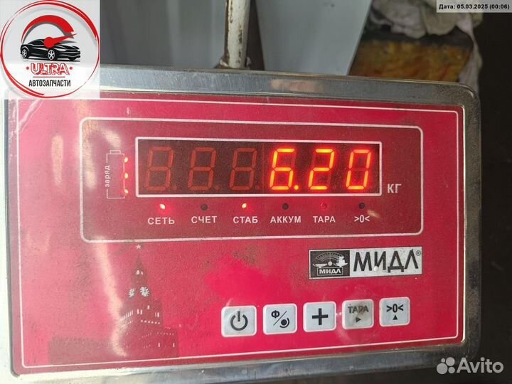 Полуось передняя левая б/у Skoda Superb mk1 (B5)