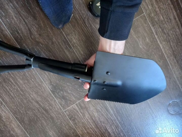 Складная лопатка новая