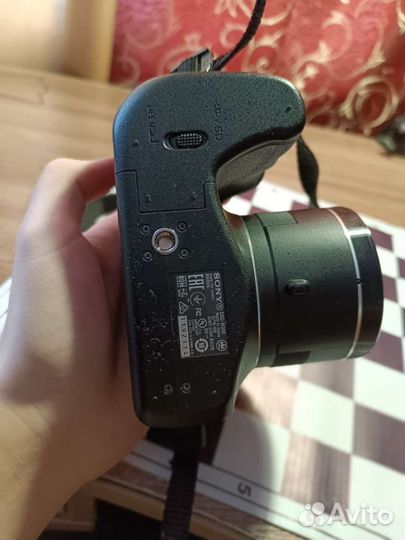 Компактный цифровой фотоаппарат sony