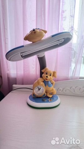 Лампа настольная с часами