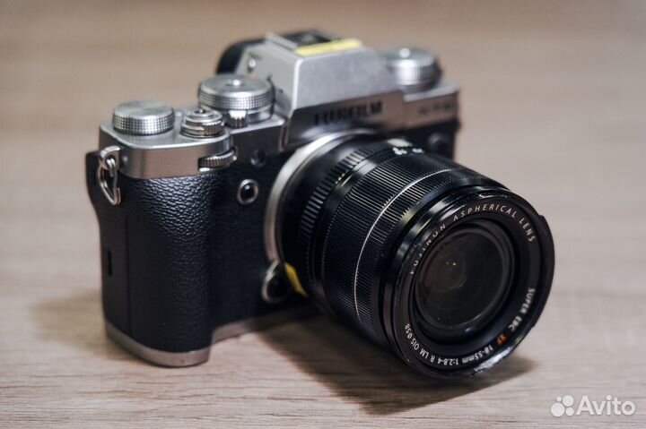 Fujifilm X-T3 (с клеткой SmallRig)