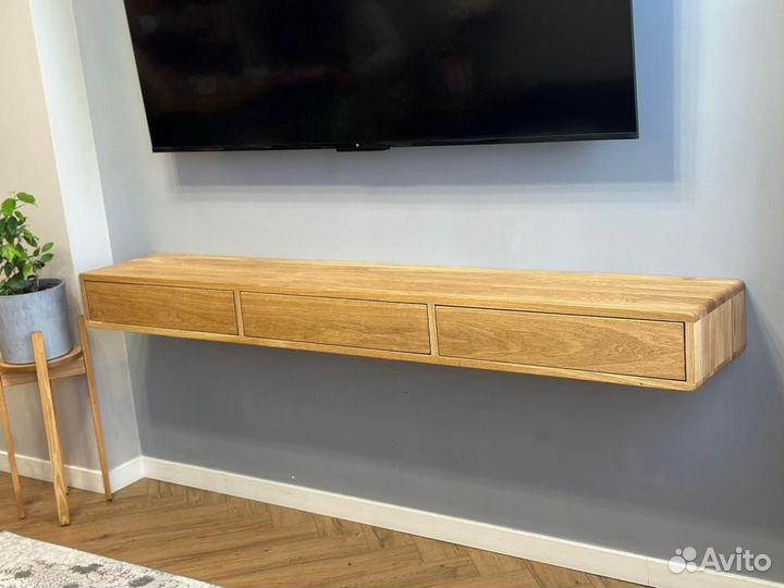 Консоль подвесная из массива дуба