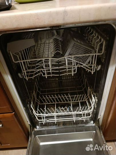 Продаю Б/У посудомоечную машину Bosch
