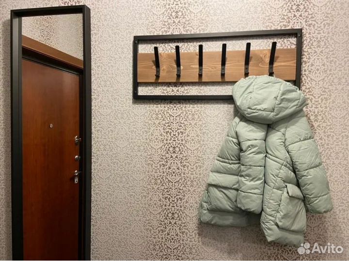 Вешалка настенная