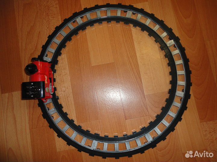 Железная дорога типа Lego Duplo и др игр