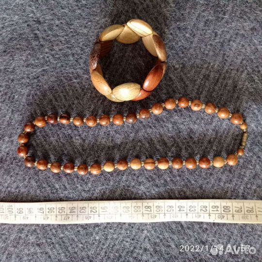 Украшения из дерева