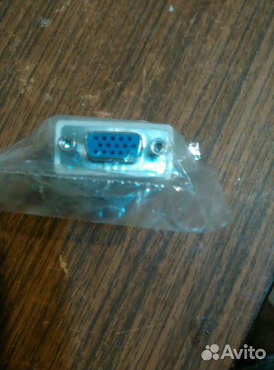 DVI на VGA переходник