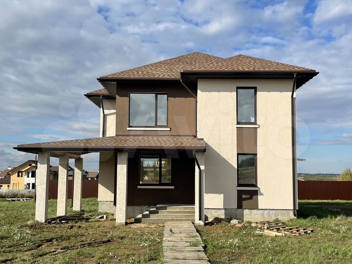 Коттедж 175 м² на участке 8,4 сот.