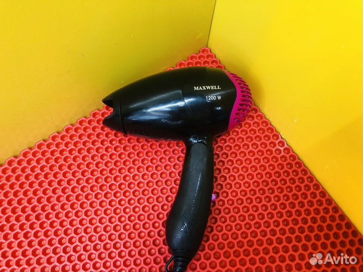 Z.6597 Фен Maxwell MW-2004