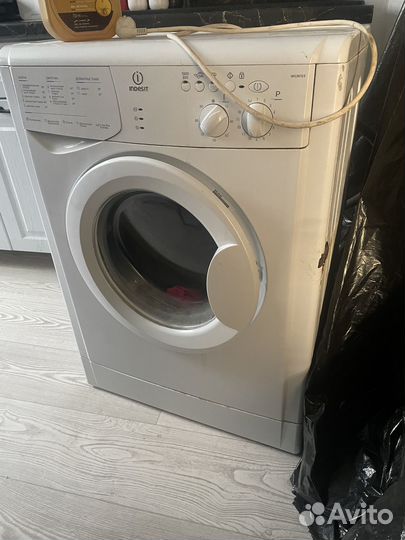 Стиральная машина Indesit wiun 105
