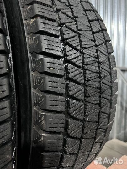 Bridgestone Blizzak DM-V3 225/65 R17 102Q