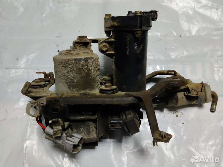 Компрессор пневмоподвески Lexus rx 300 2004г