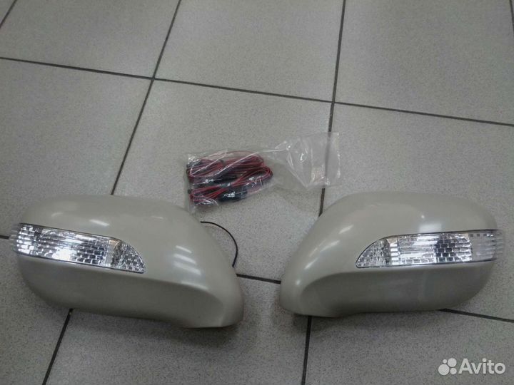 Накладки на зеркала с повторителем поворота
