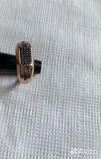 Мужской золотой перстень